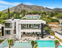 Detached Villa in Nagüeles