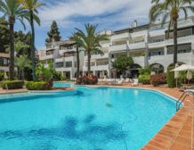 Apartment in Puente Romano