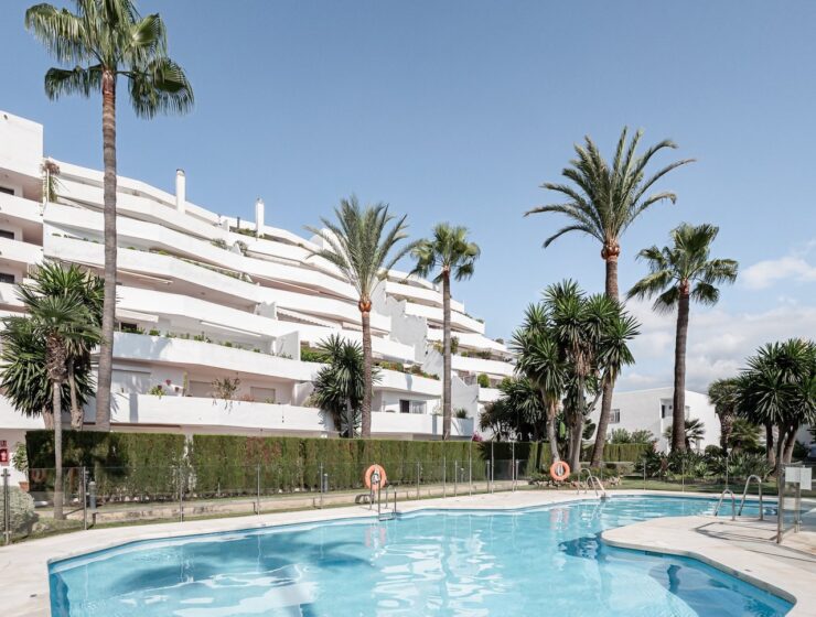 Apartment in Jardines de Andalucia, Marbella